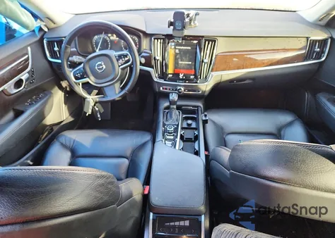 2017 Volvo S90 T5 Momentum z USA, uszkodzony, nr VIN YV1102AK4H1011521